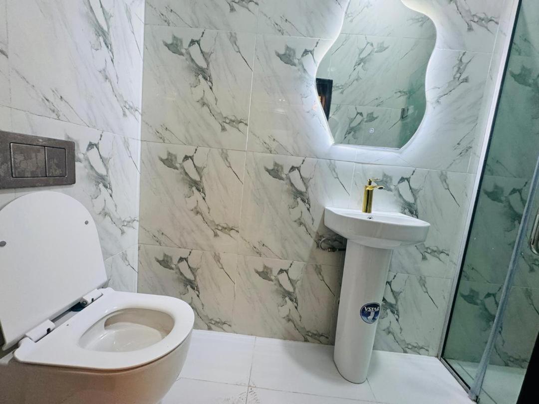 Villa Toscana Luxe Gra Port Harcourt Exterior foto